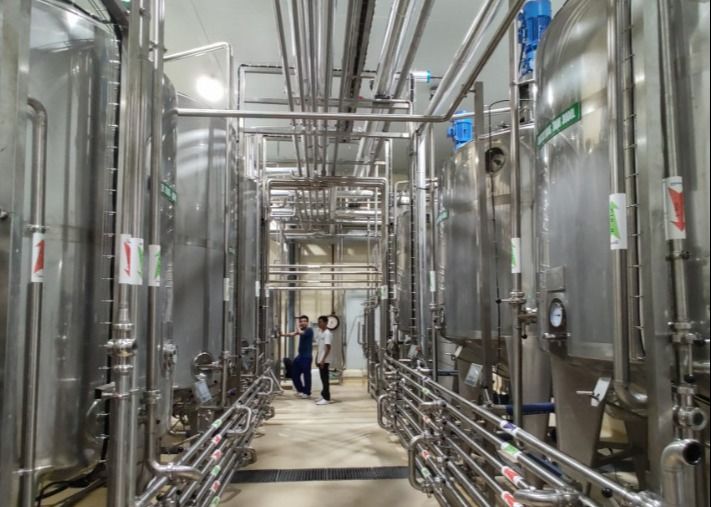Автоматический КИП очищая обрабатывающее оборудование молока УХТ 100000 ЛПХ поставщик